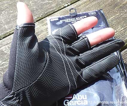 View showing the palm of the glove - a great grip from the strecthy rubbersised material